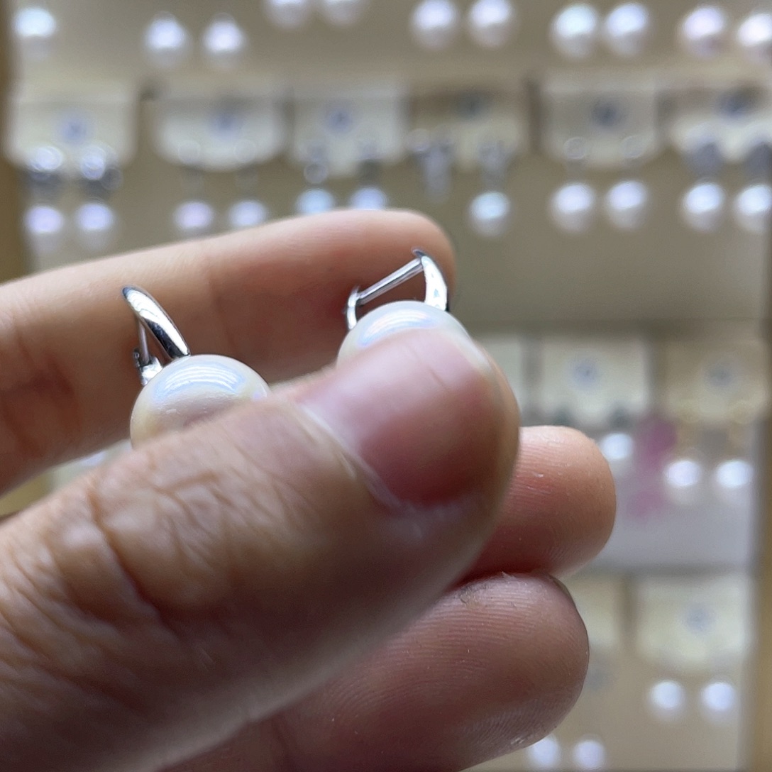 银S925镶嵌淡水珍珠耳饰