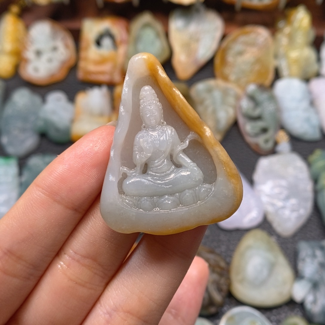 定制翡翠未镶嵌翡翠