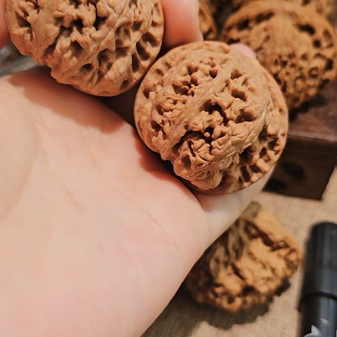 吊坠文玩核桃44.5粗筋