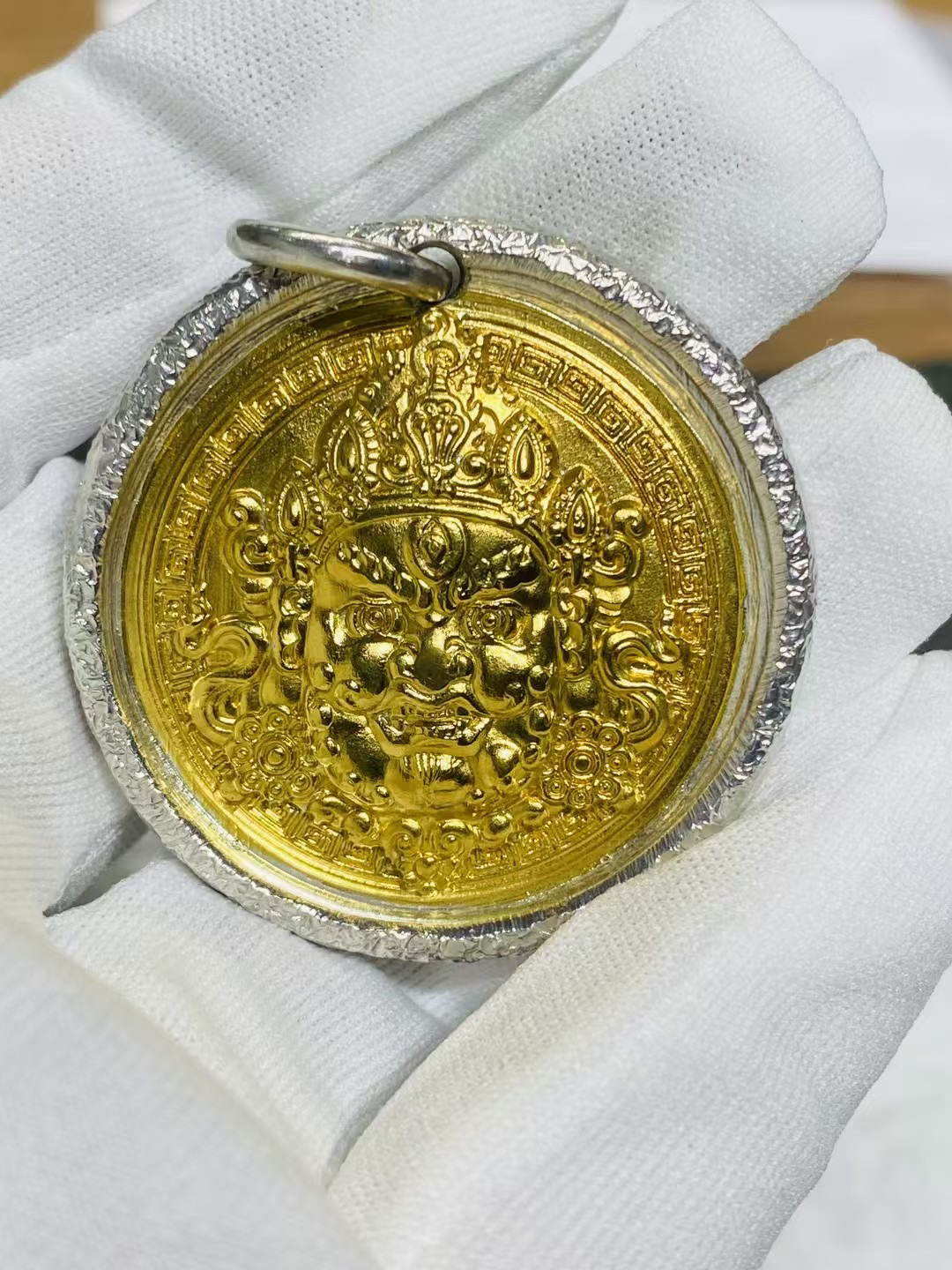 银饰品贴足金黄财神吊坠