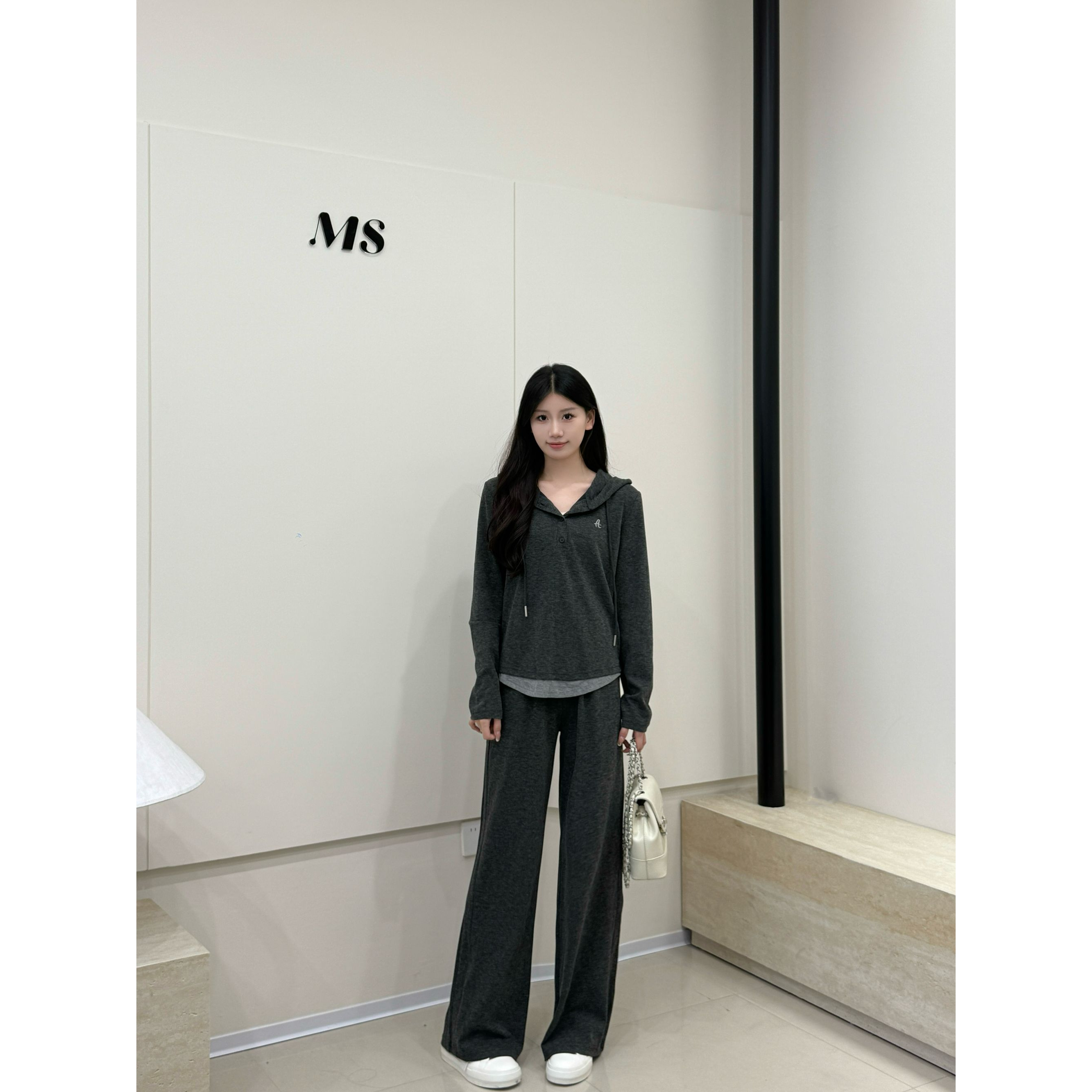 韩系休闲运动套装女时尚连帽拼接长袖上衣阔腿裤两件套2025秋新款