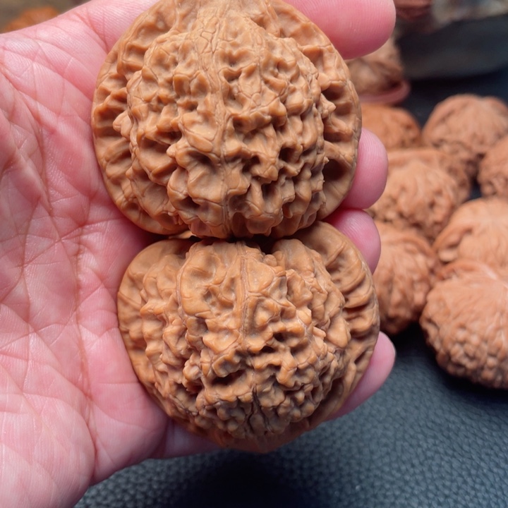 文玩核桃把件51麒麟纹官帽