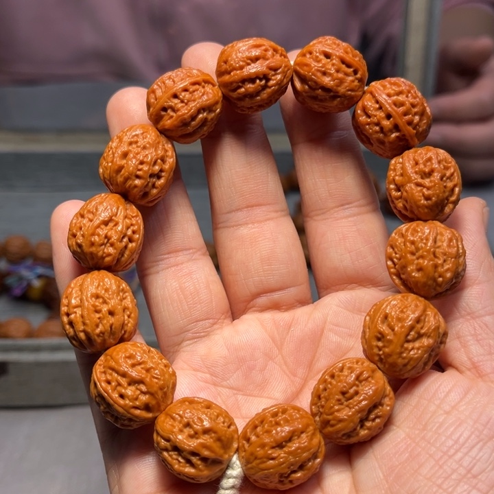 文玩核桃把件水龙纹8146