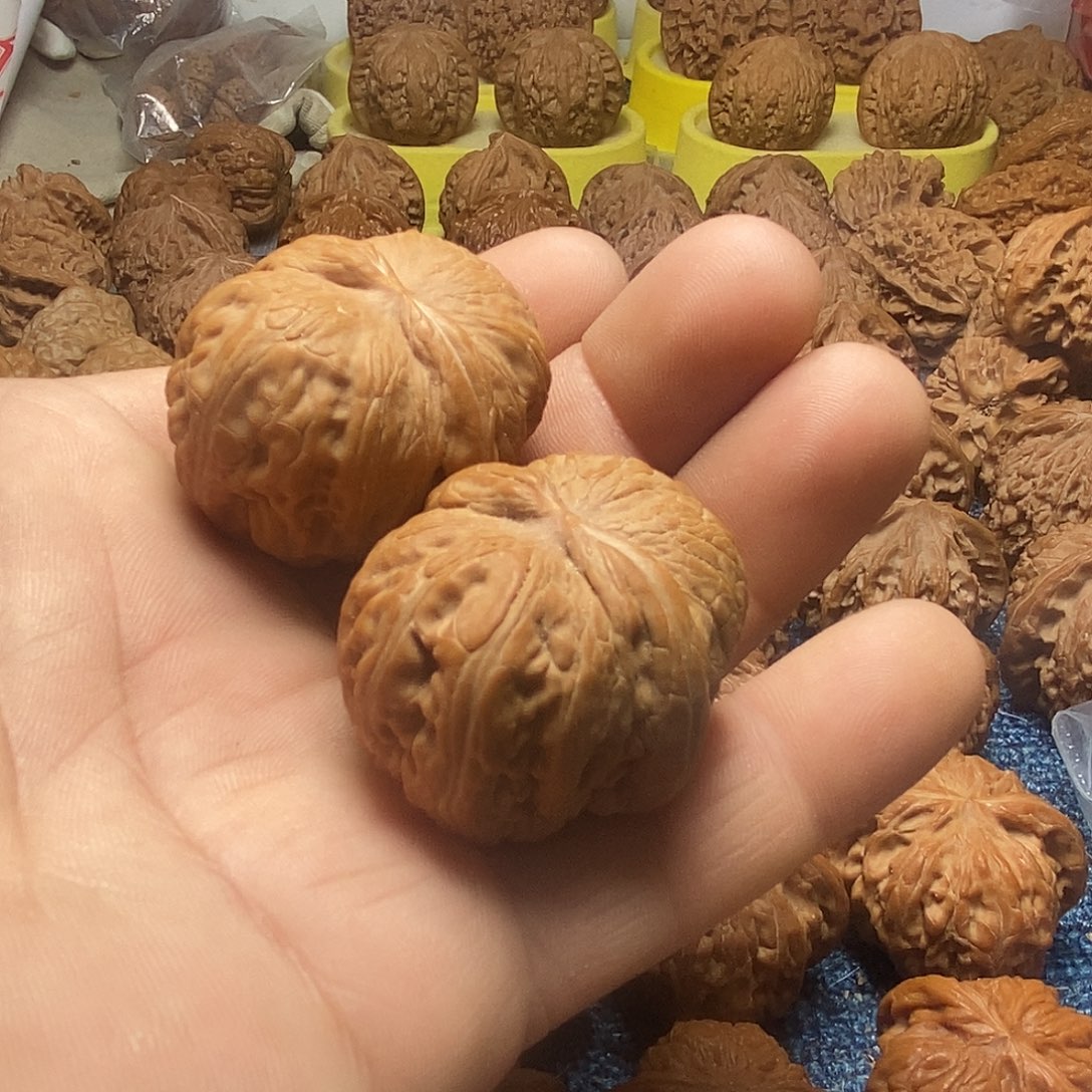 光***张文玩核桃把件元宝