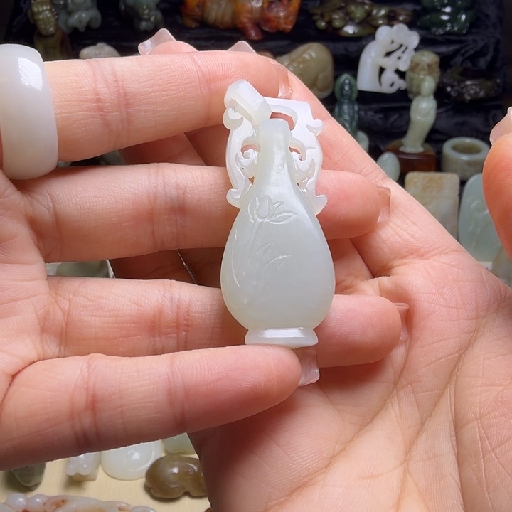 和田玉（糖玉）未镶嵌颈饰