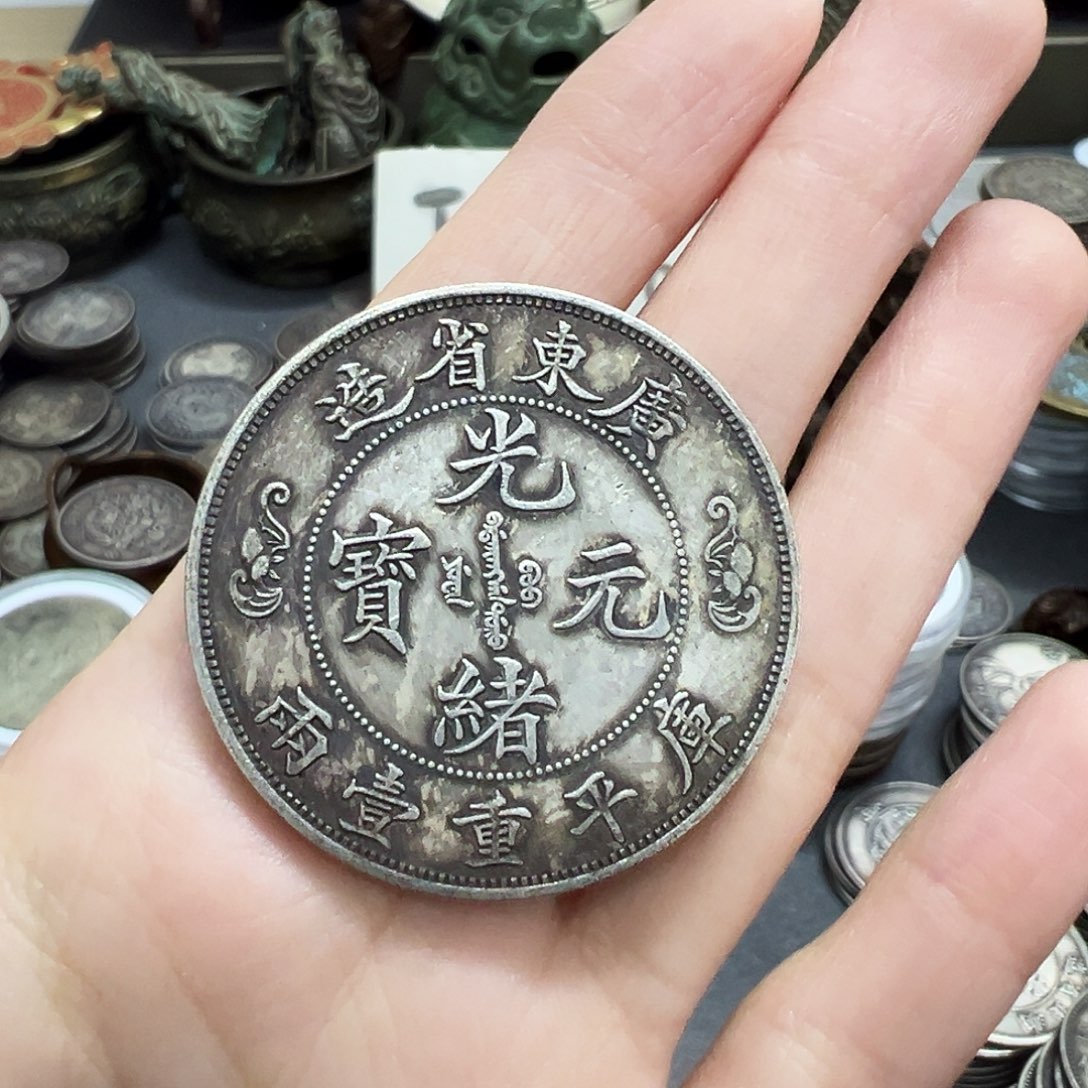 金属复古风格摆件