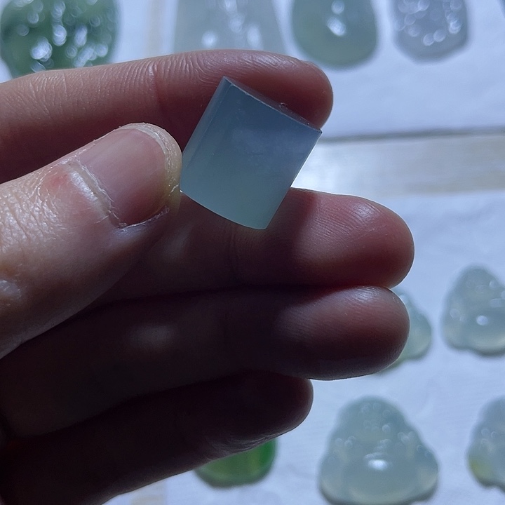 定制翡翠未镶嵌挂件