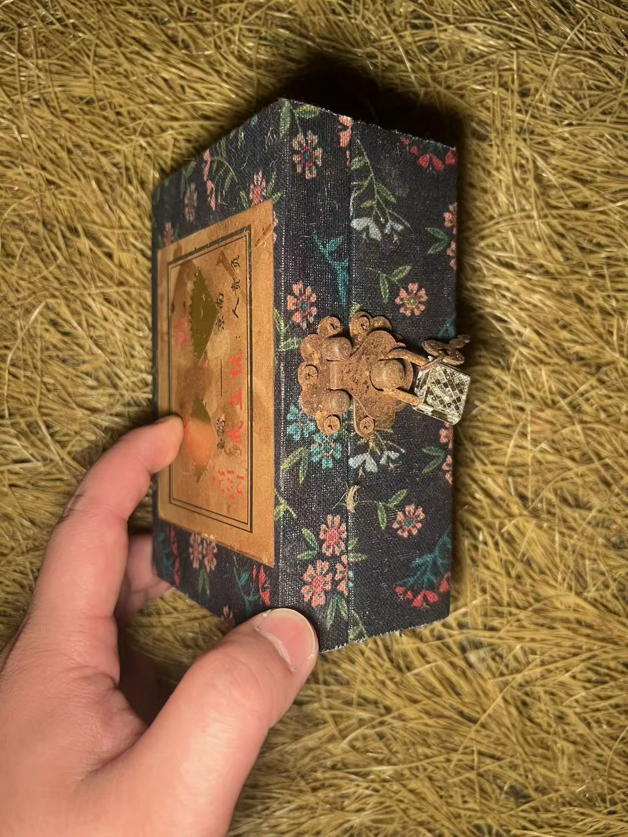 【闪购商品】木摆件小蓝锦盒带锁完整