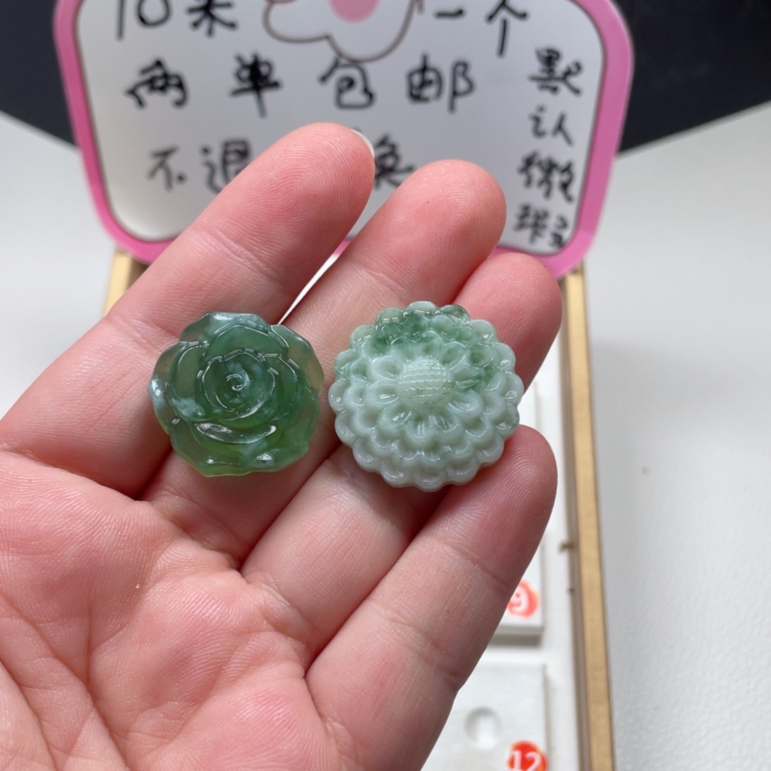 零***落未镶嵌蛇纹石玉颈饰
