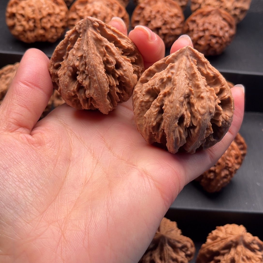 冷***底文玩核桃把件灯笼微修