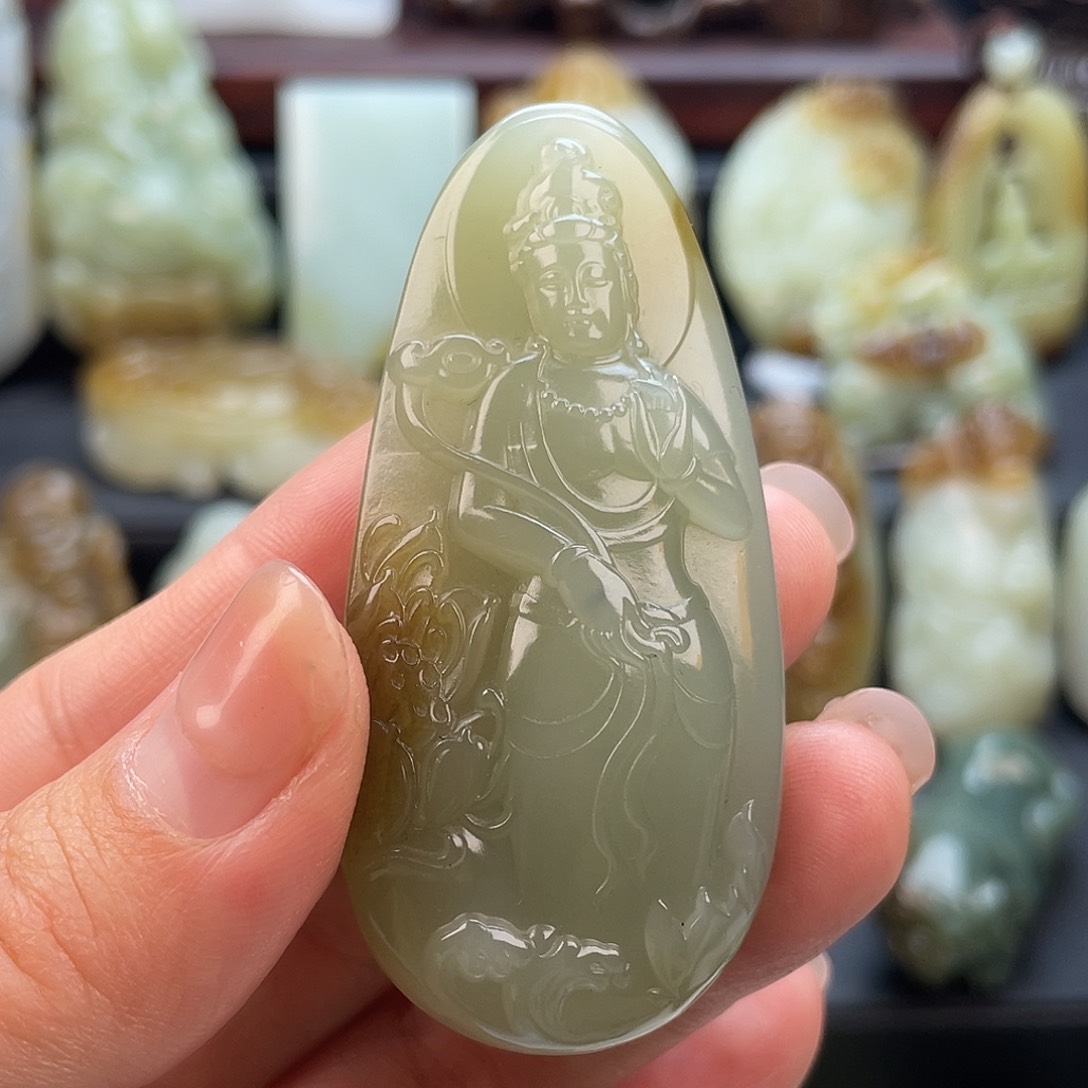 和田玉颈饰未镶嵌