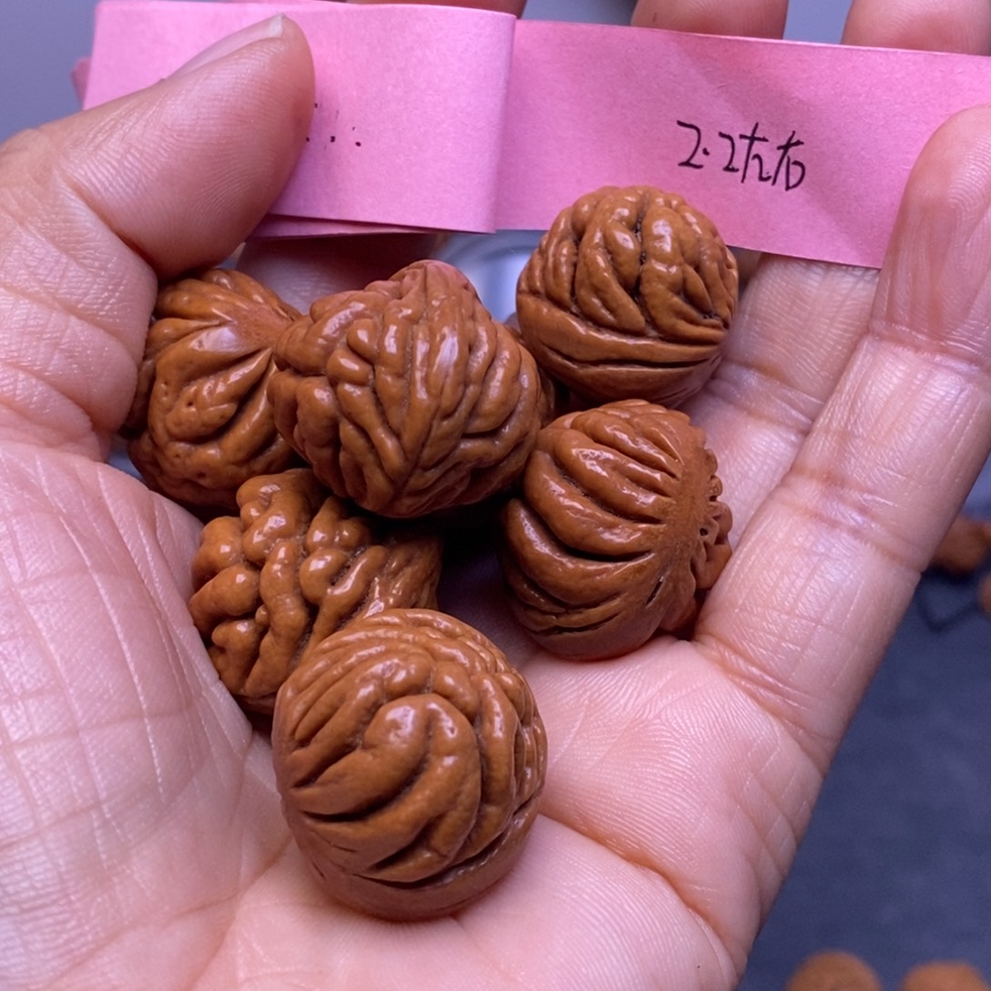 秦岭龙纹桃核手串