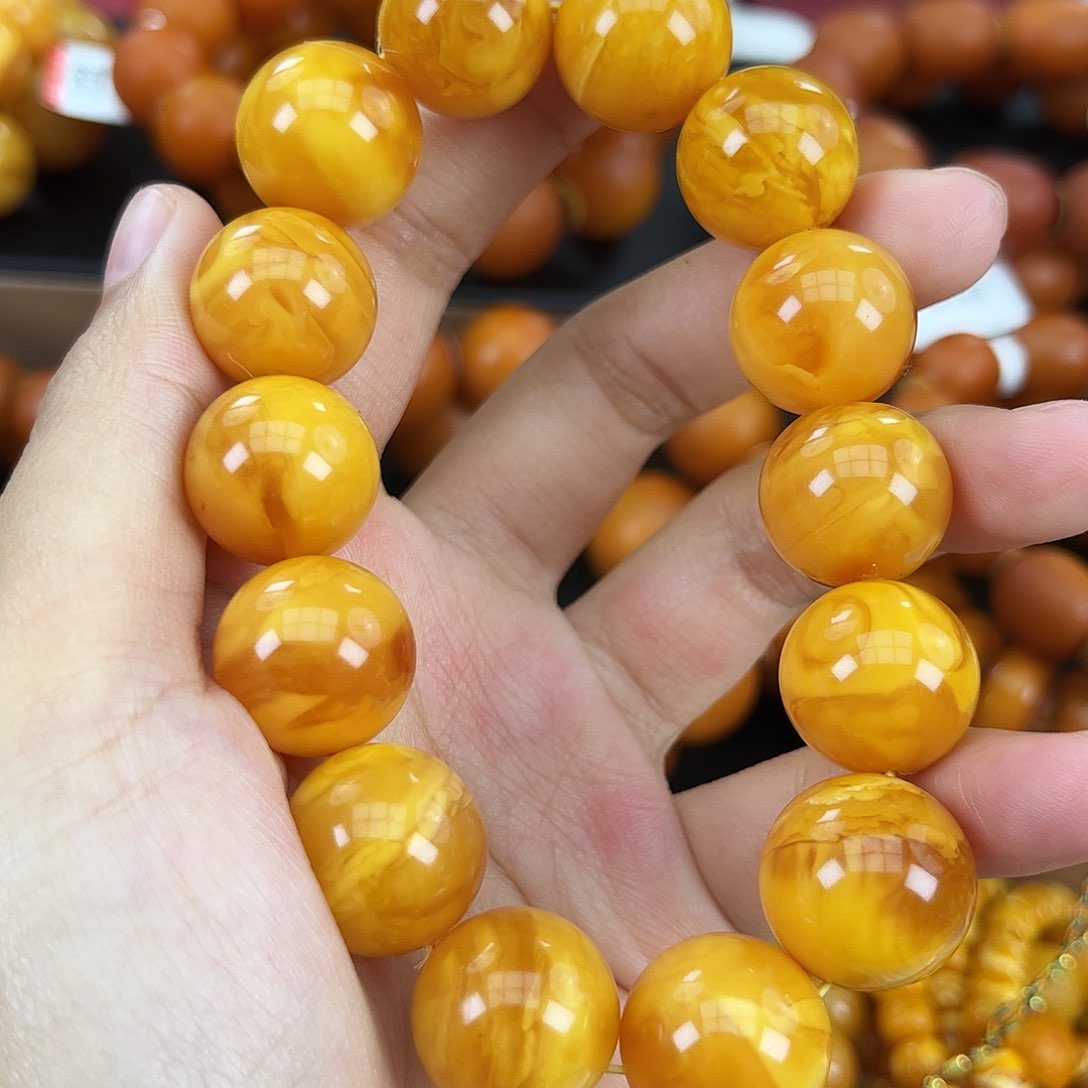 琥珀颈饰未镶嵌蜜蜡