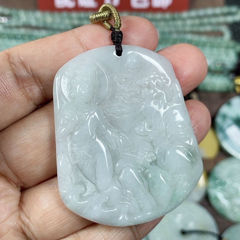 【闪购商品】翡翠颈饰未镶嵌玉吊坠翡翠玉山水自在观音