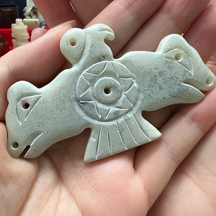 岫岩老玉（透闪石质玉）未镶嵌颈饰