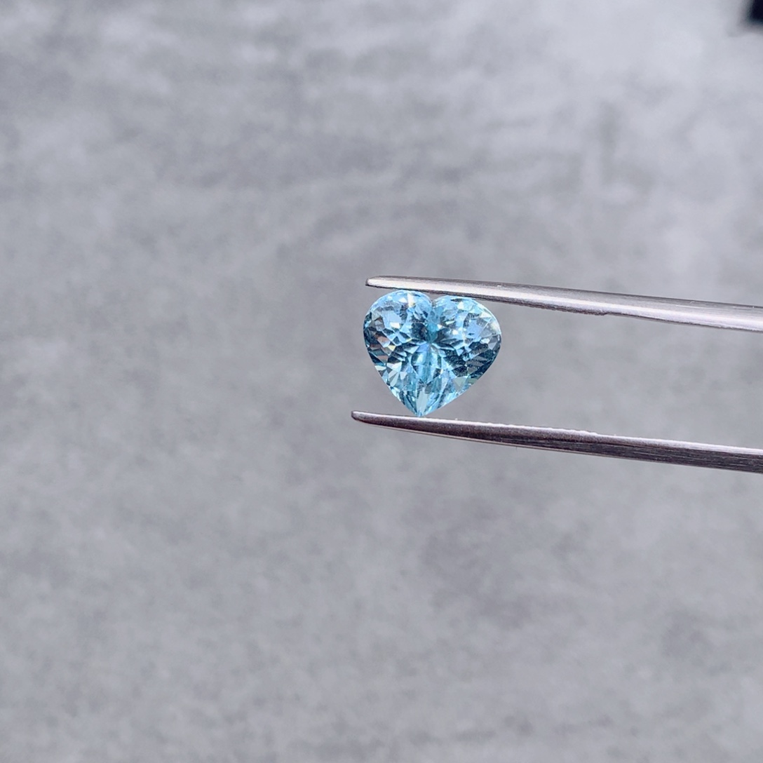 海蓝宝石裸石4.06克拉