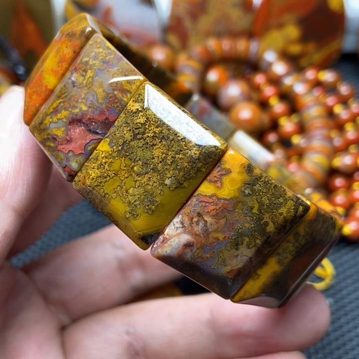 玛瑙/玉髓手串未镶嵌