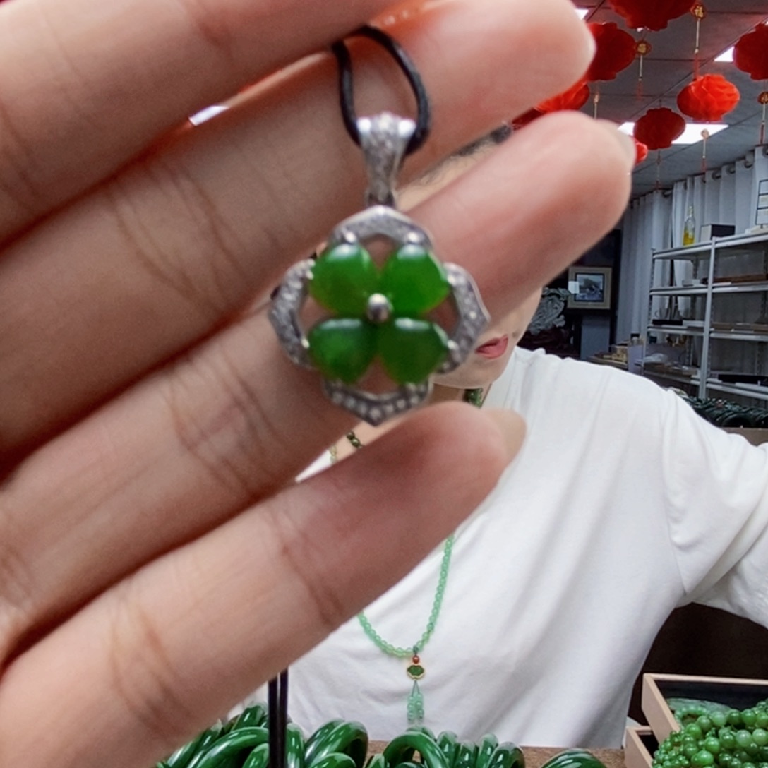 和田玉银S925镶嵌颈饰