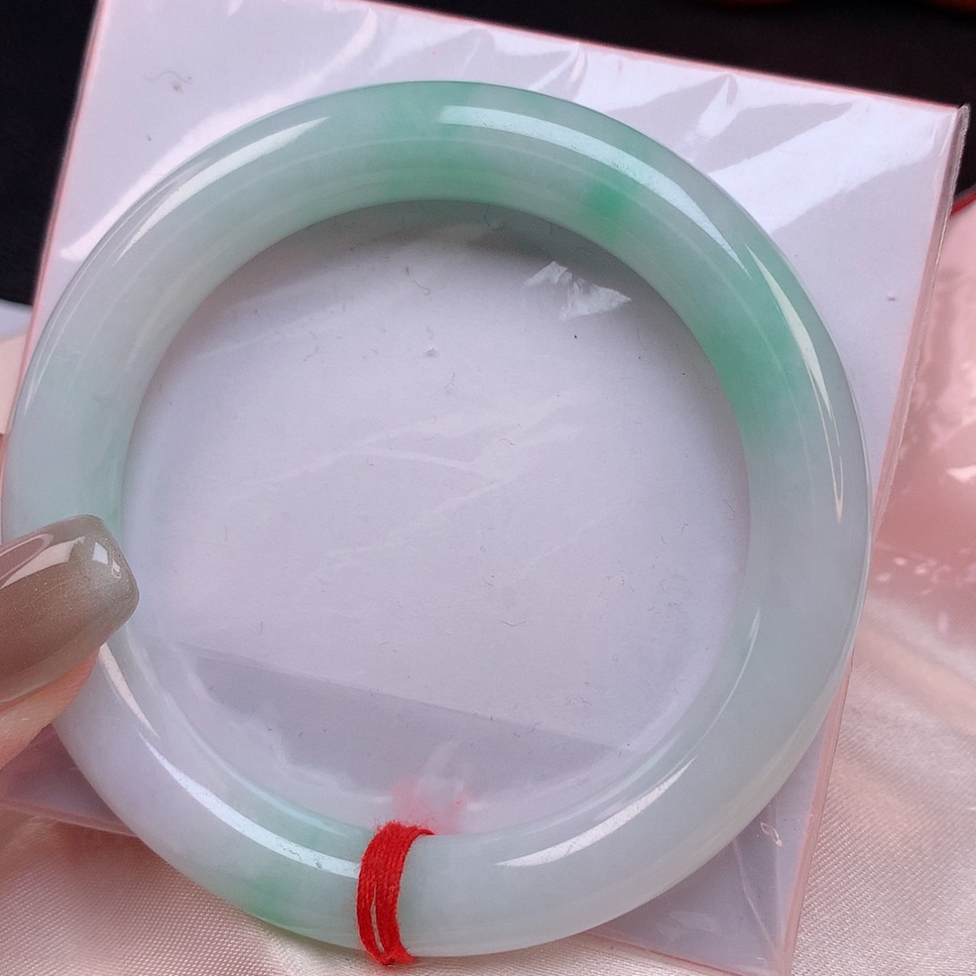 翡翠手镯未镶嵌57 翡翠手镯