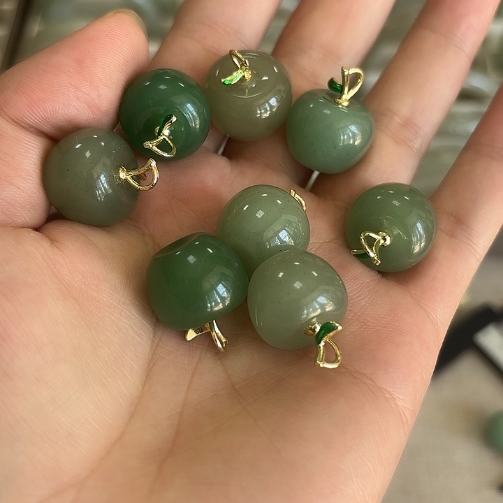 东陵石手镯未镶嵌