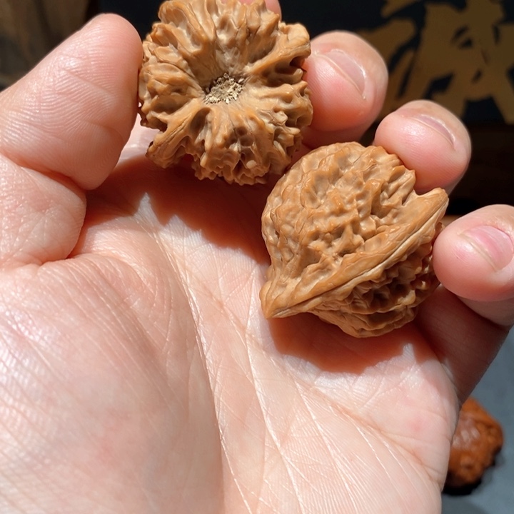 文玩核桃吊坠煎**砸龙门涧
