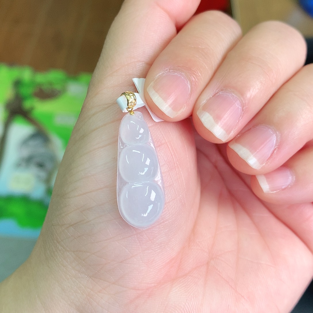 翡翠颈饰18K金镶嵌冰胶豆子