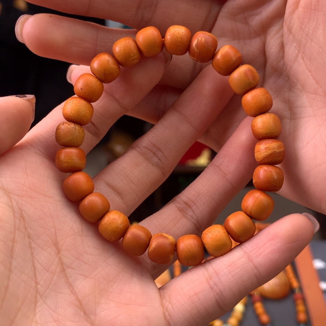 蜜蜡手串未镶嵌天然