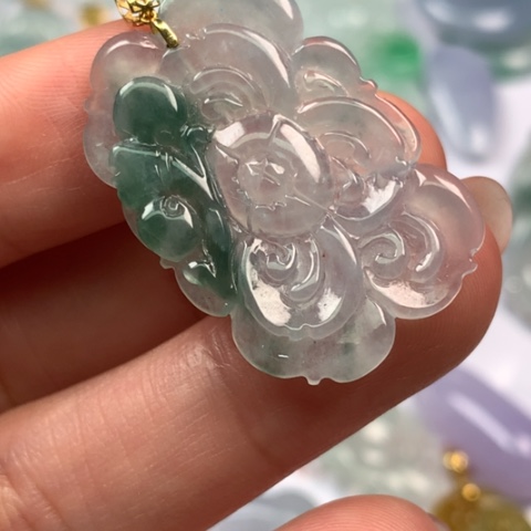 翡翠颈饰未镶嵌翡翠