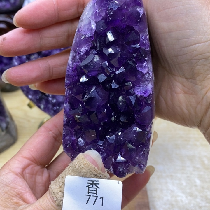 水晶大型摆件（非配饰）未镶嵌