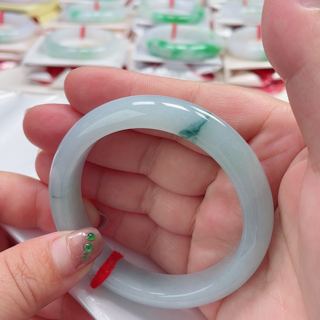 翡翠未镶嵌手镯缅甸翡翠手镯56圈