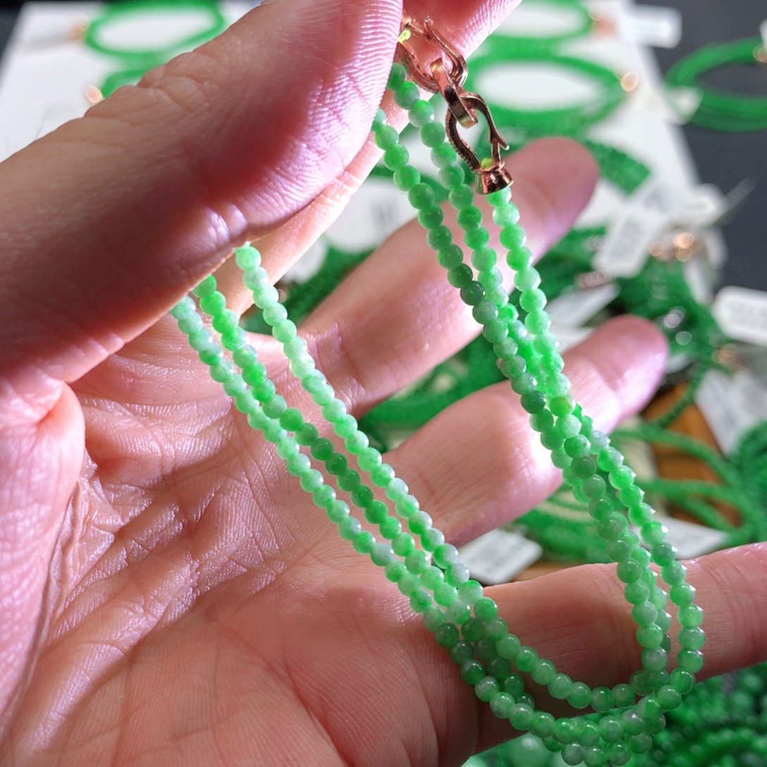 翡翠未镶嵌手链翡翠