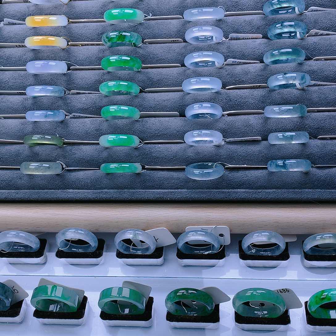 翡翠戒指未镶嵌翡翠