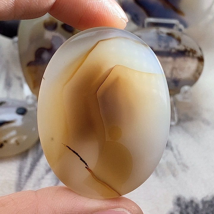 玛瑙/玉髓颈饰未镶嵌