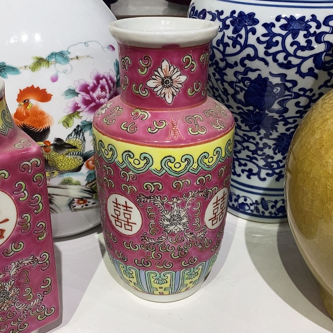 陶摆件22cm红色瓶子