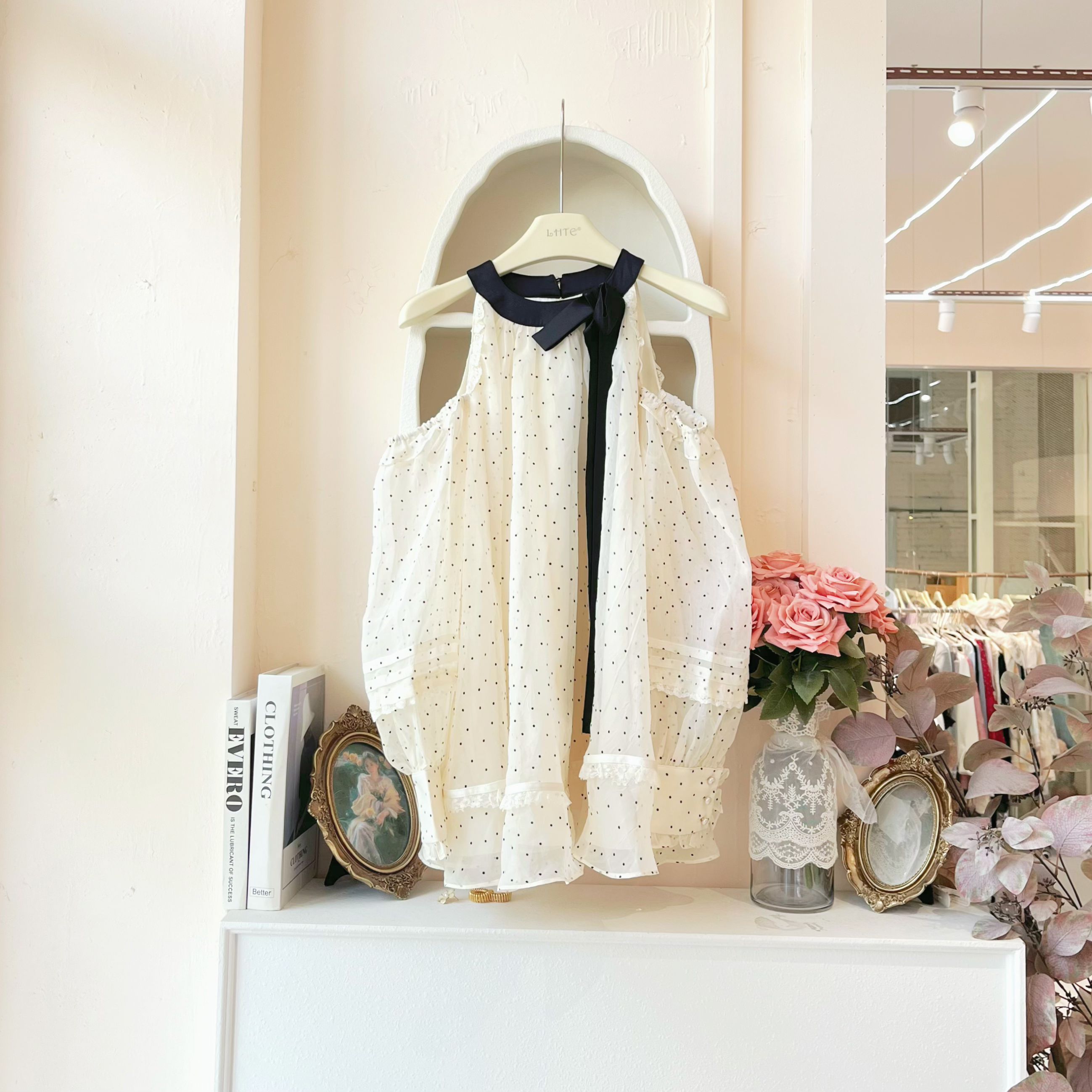 LHTE青青大码女装 春季撞色波点无袖挂脖显瘦杏色上衣C7132