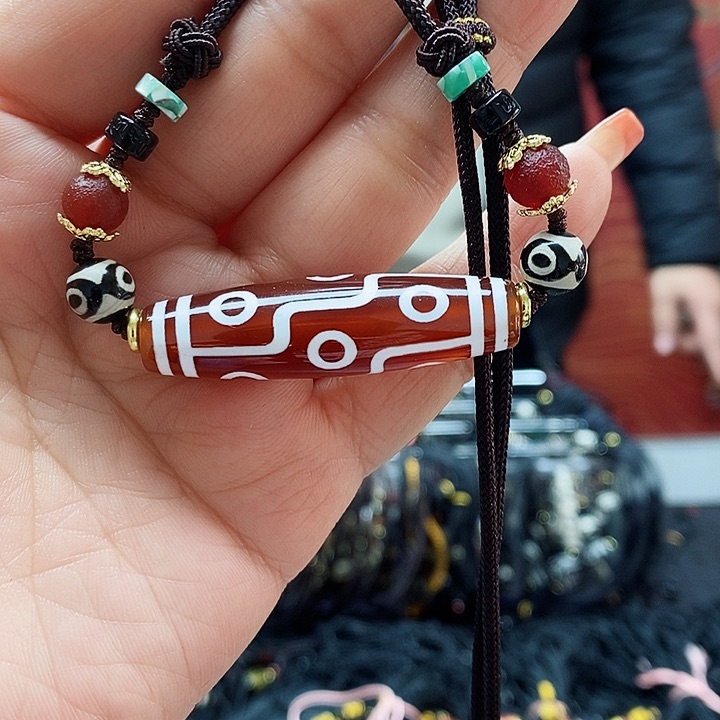 玛瑙/玉髓颈饰合金