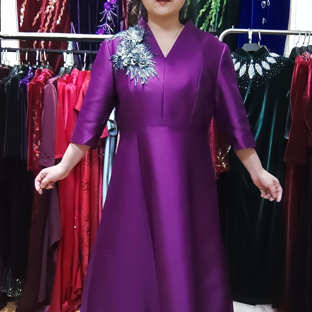 O***服紫色重工长款礼服裙4xl