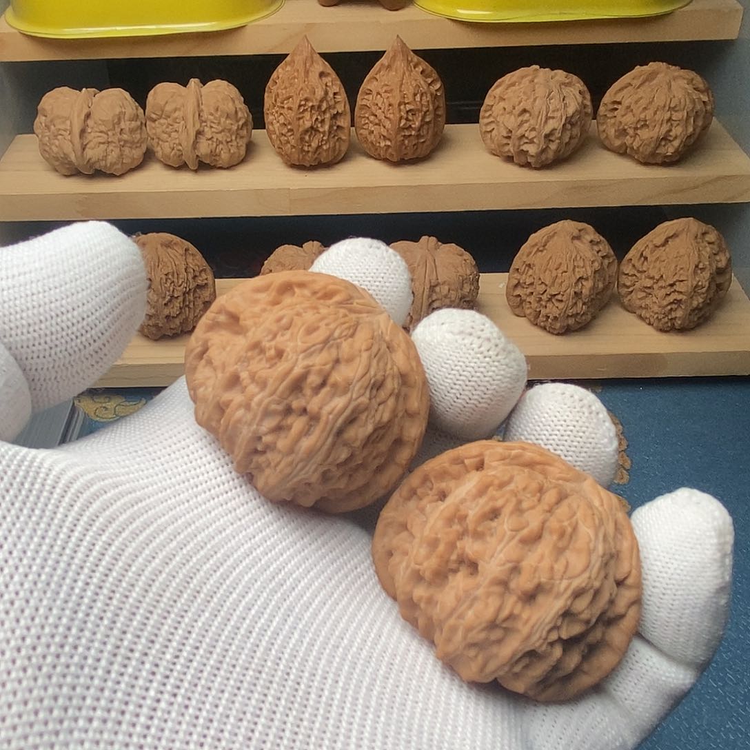 文玩核桃把件白狮子42