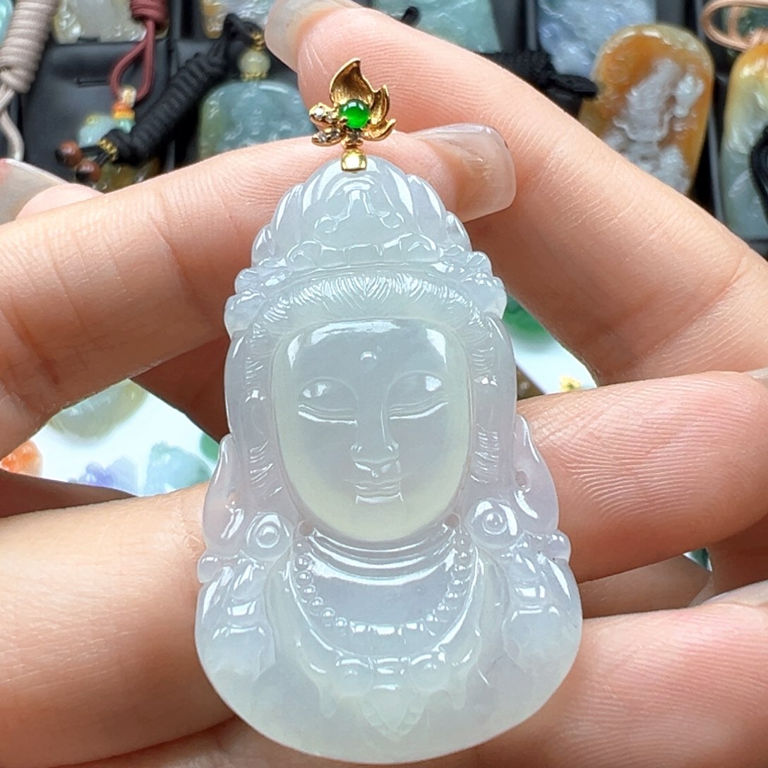 翡翠颈饰18K金镶嵌观音头