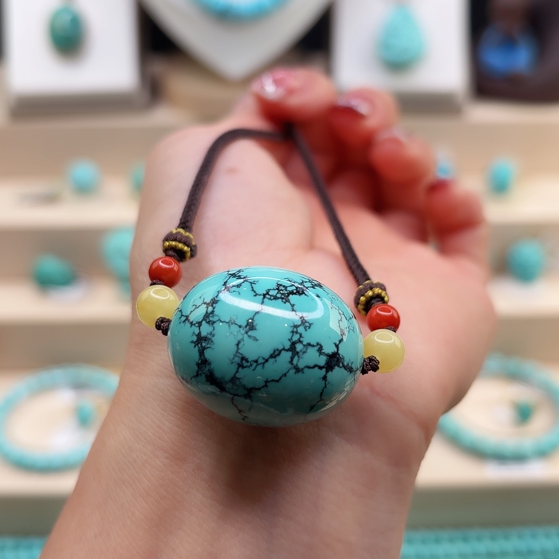 绿松石配饰未镶嵌