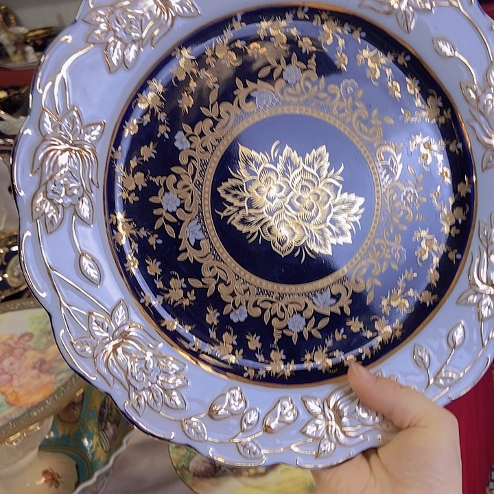 瓷片微瑕…………………………………………