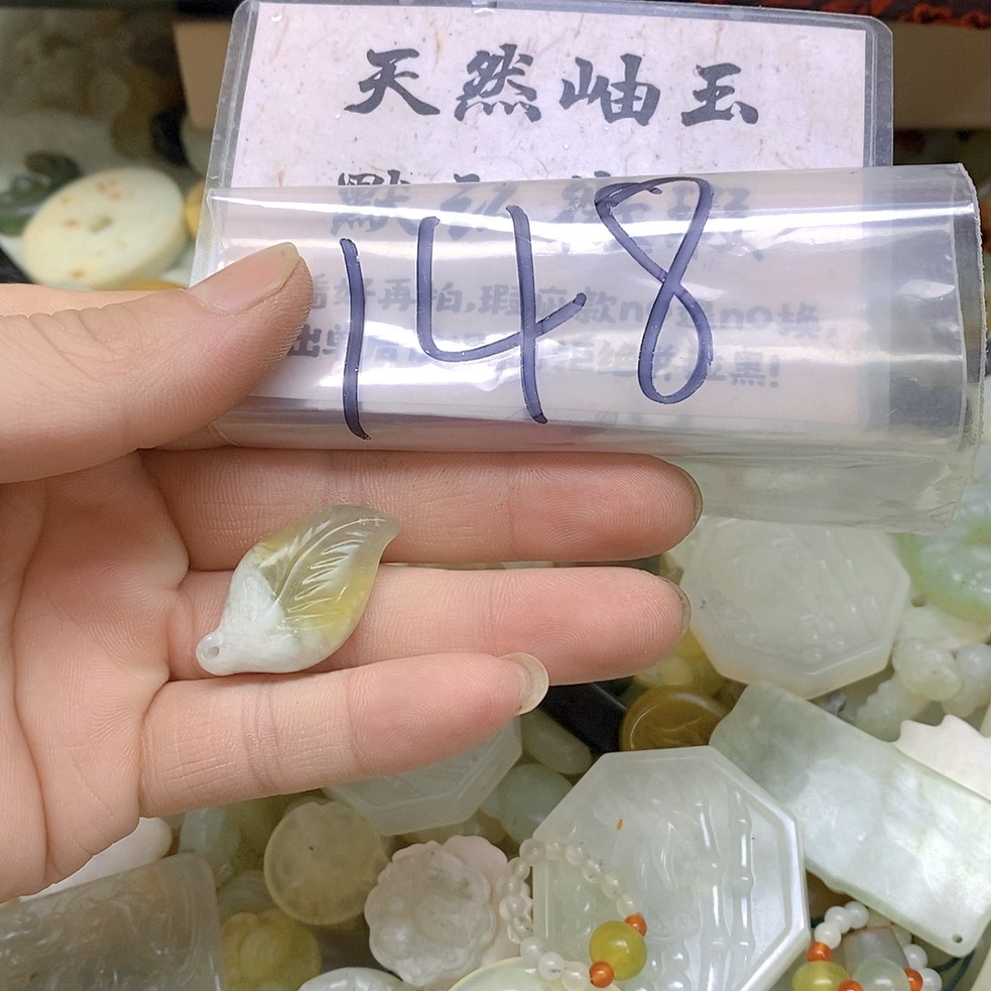 蛇纹石玉颈饰未镶嵌148