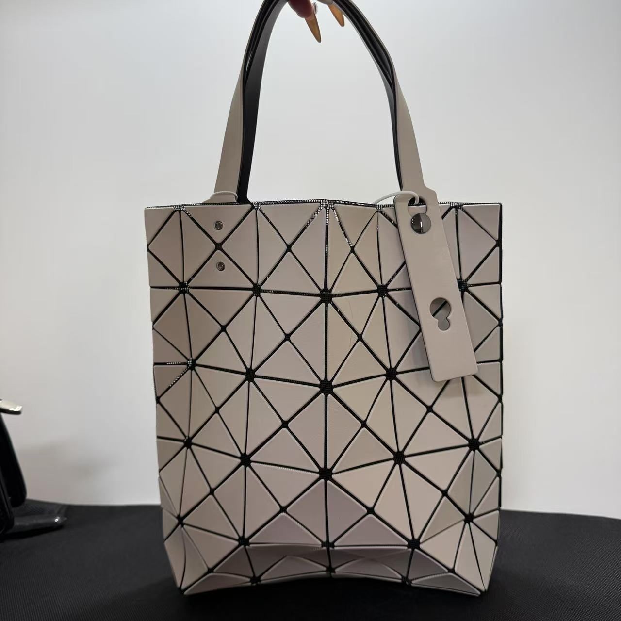 HM540  25新款白色几何腋下单肩手提包