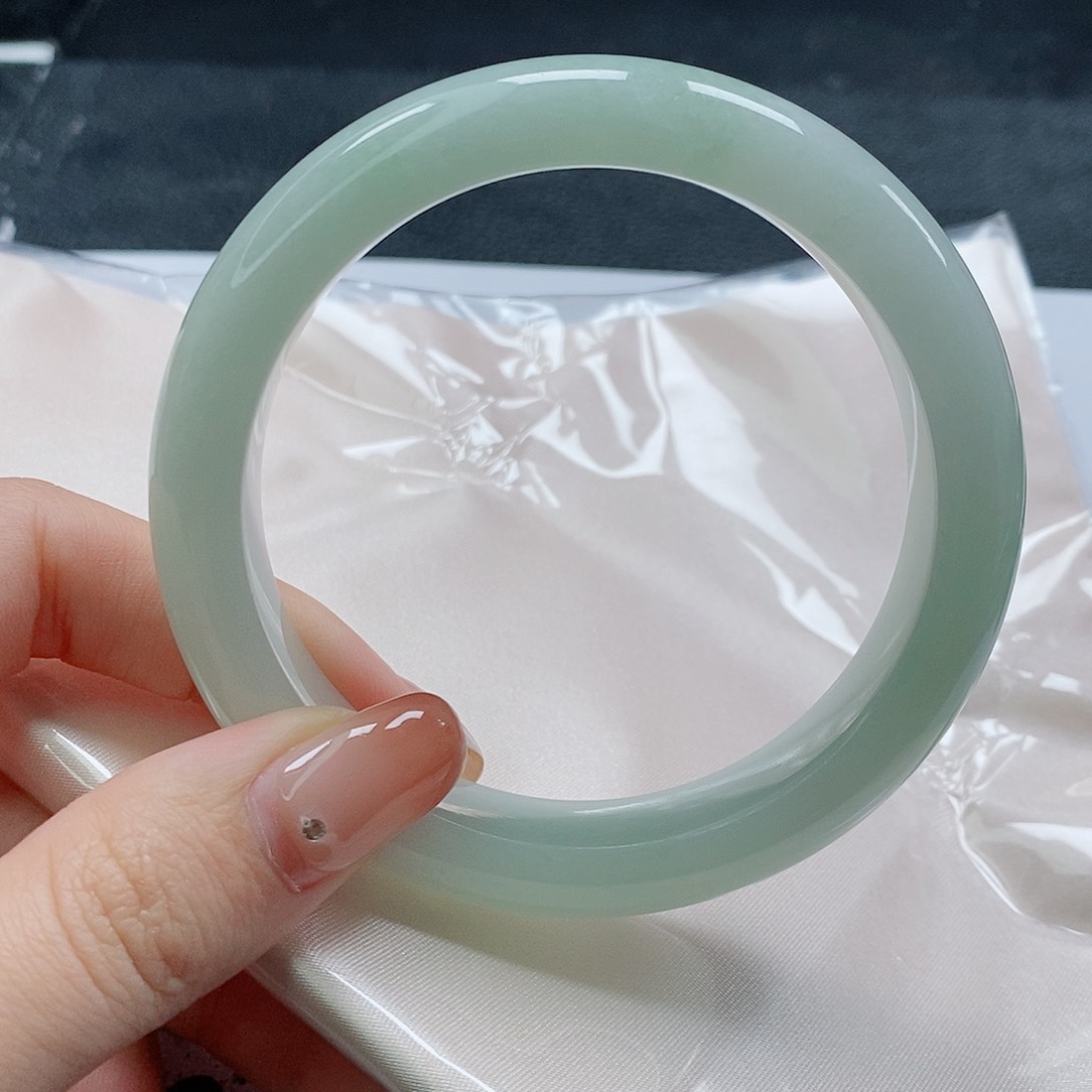 【闪购商品】未镶嵌手镯翡翠476号