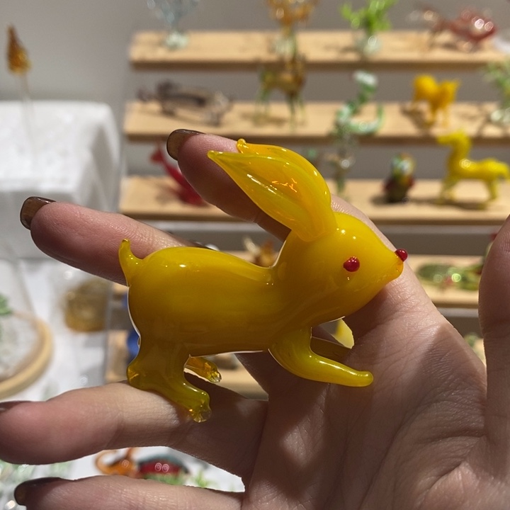 琉璃手工艺品琉璃鸡油黄兔子