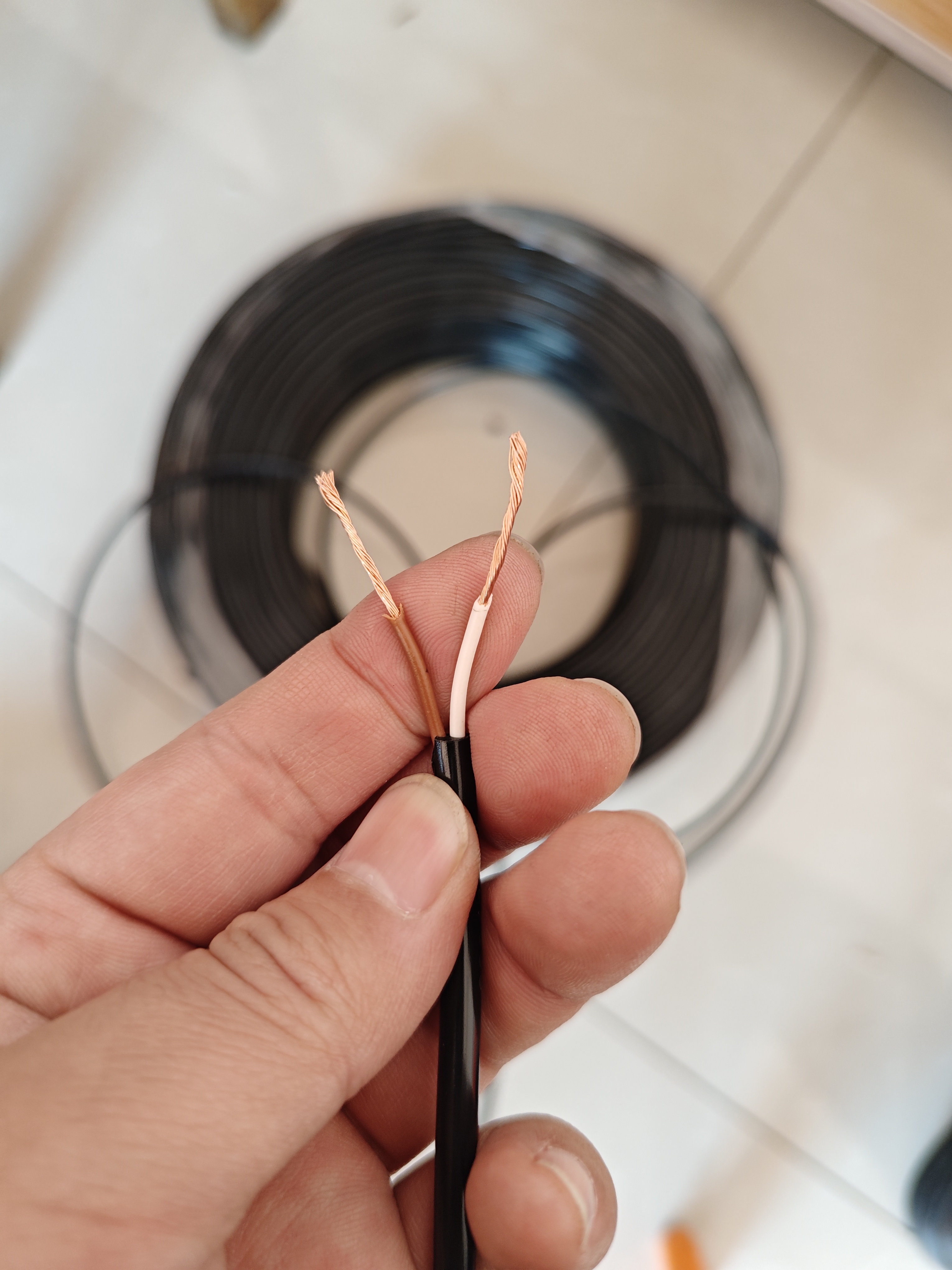 2×0.75聚氨酯纯铜电线（按米标发货）旧货未使用