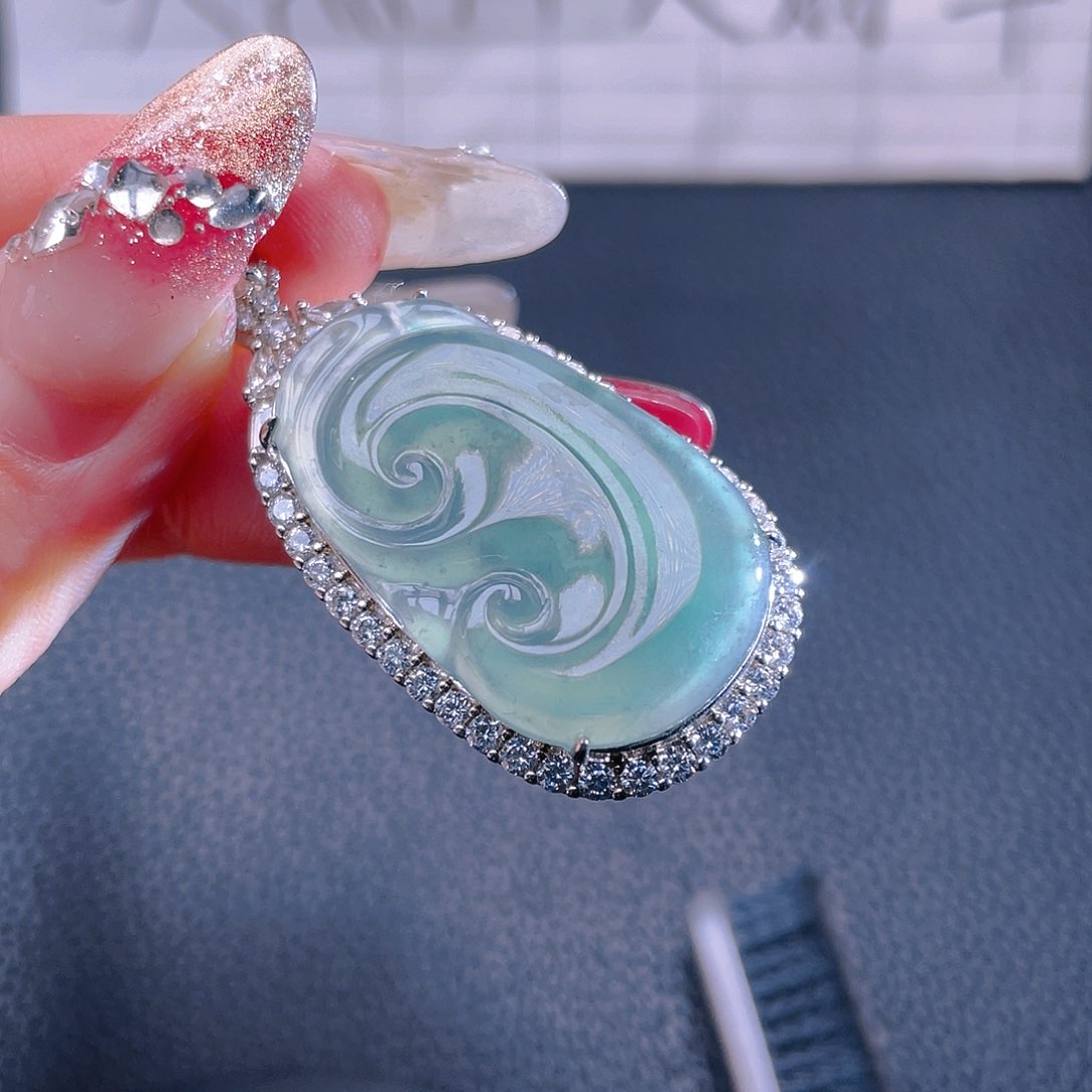 翡翠颈饰未镶嵌8888888888888888