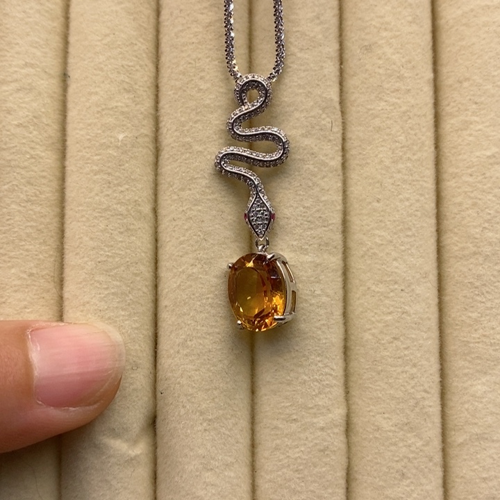 水晶颈饰银S925镶嵌库*南天然水晶吊坠