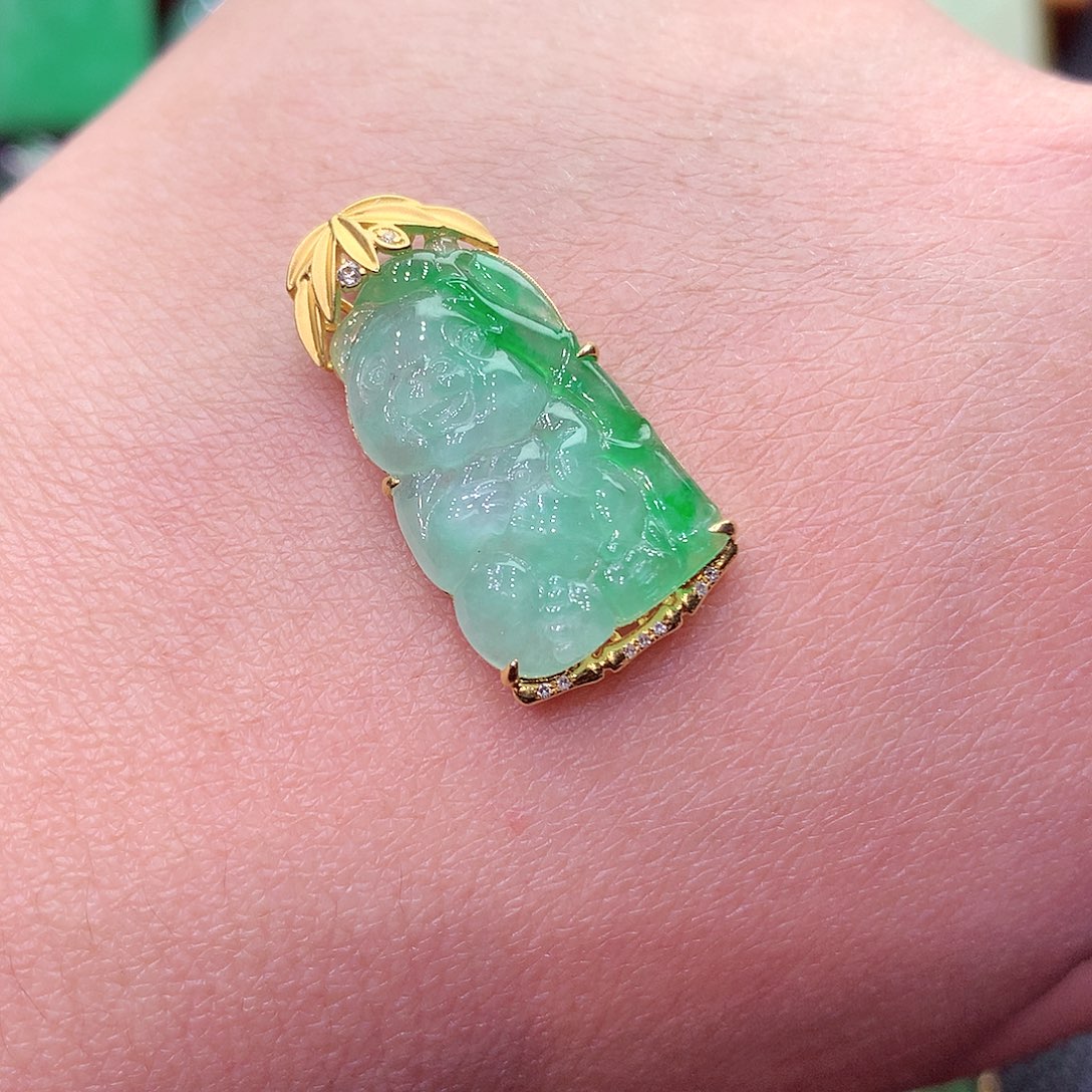 翡翠颈饰18K金镶嵌纯天然