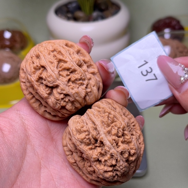 文玩核桃把件43尺粗筋137